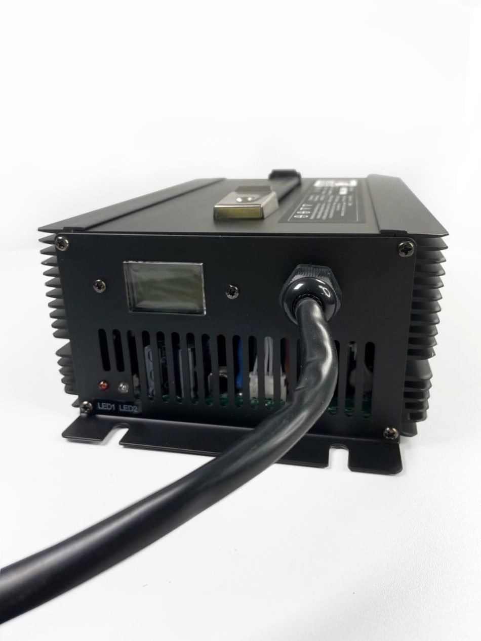Зарядное устройство LiFePO4 48V 30A фото Зарядное устройство LiFePO4 48V 30A фото